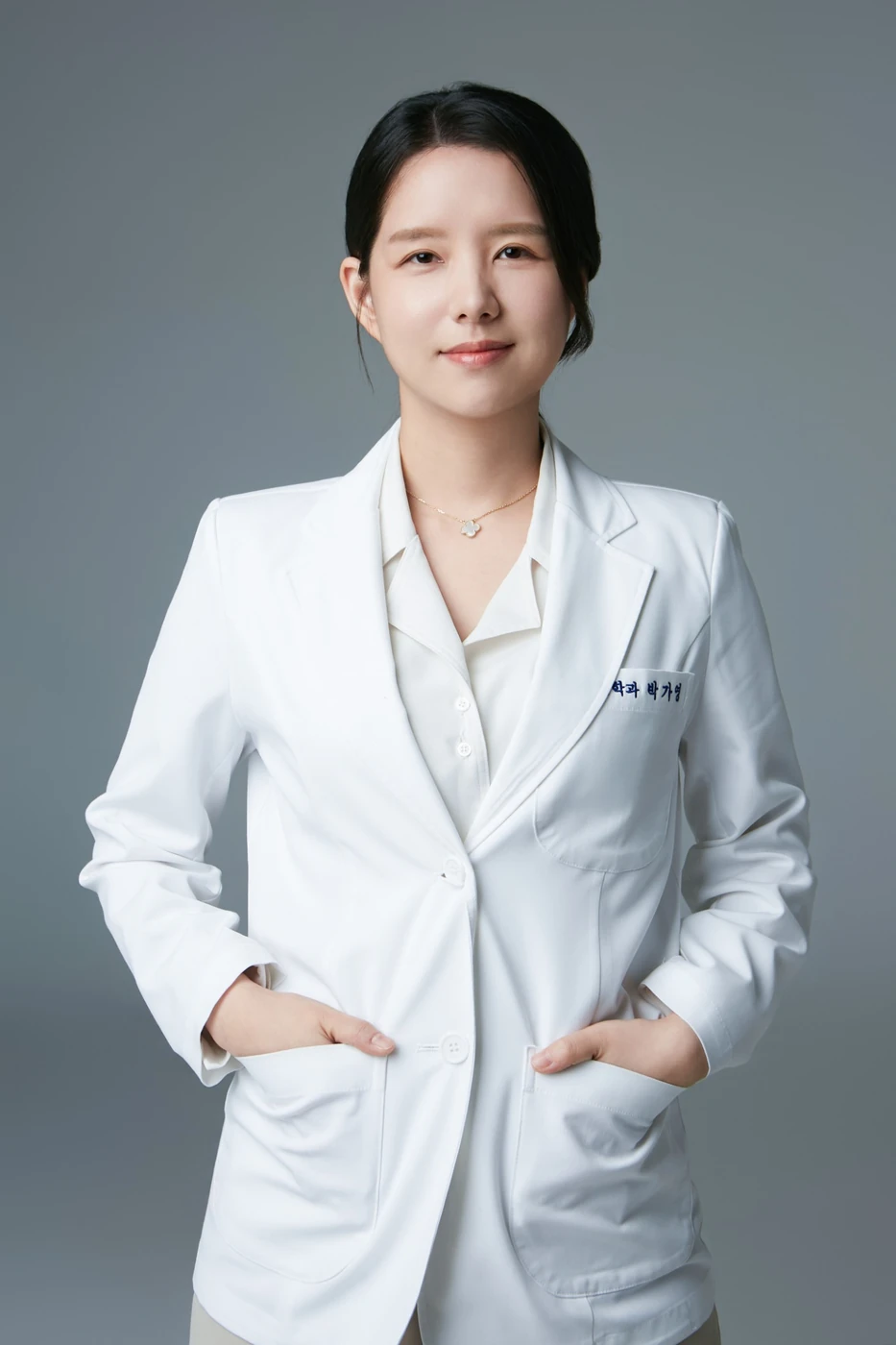 Dr. Gayoung Park, family medicine specialist at Merry Plastic Surgery in Seoul